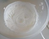 A picture of step 2 of Eggless Mango Mousse.