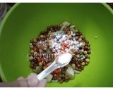 A picture of step 6 of Bhel Puri (Oil bhel).