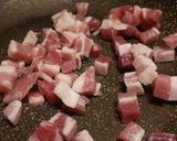 A picture of step 3 of Spaghetti al pesto di noce e pancetta.