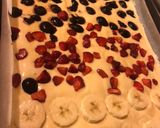Gyümölcsös olajos piskóta😇🍓🍒🍌 recept fázis 5 fotója