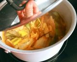 Hình bước làm 2 của món Canh Kim Chi Cá Ngừ (Chamchi Kimchi Jjigae)