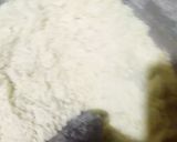 A picture of step 2 of Harra bharra Pizza.