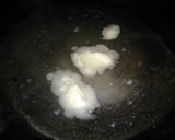A picture of step 8 of Chicken half moons pie.