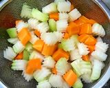 Hình bước làm 1 của món KIM CHI SU HÀO, CÀ RỐT