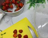 Foto langkah ke 4 dari resep Pudding strawberry lychee.