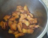 Hình bước làm 3 của món Củ sen kho thịt