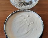 Foto del passaggio 11 della ricetta Cheesecake allo yogurt e pesche noci