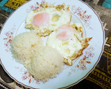 Foto del paso 5 de la receta: Arroz con tomate y huevos fritos