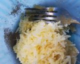 Foto langkah ke 2 dari resep Cheezy Potato Pizza.