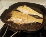 Foto del paso 4 de la receta: Gallo a la plancha espolvoreado con romero