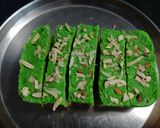 तिरंगा नारियल बर्फी रेसिपी चरण 12 फोटो