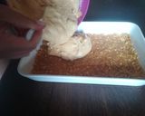 A picture of step 4 of Caramel crunchie treat.
