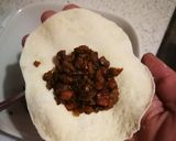 Foto del paso 16 de la receta: Dumplings caseros rellenos de ternera, bacon y cebolleta 🥟