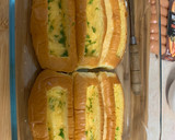 Foto langkah ke 1 dari resep Cheese Baked Hot Dog 🌭.