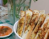 Foto langkah ke 5 dari resep Garlic Stick Bread.