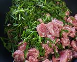 Foto del passaggio 1 della ricetta Mezze penne asparagi e salamelle