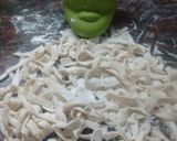 Foto del paso 3 de la receta: Fideos caseros cortados a cuchillo y con mi salsa bolognesa