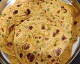 A picture of step 5 of Coriander fanugreek Thepla.