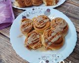 A picture of step 7 of Coconut Flour Cinnamon Rolls.