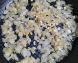 Foto del paso 2 de la receta: Alcachofas con cebolla y Jamón