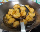 दही बड़े चाट (dahi vade chaat recipe in Hindi) रेसिपी चरण 1 फोटो