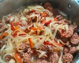 Foto del paso 3 de la receta: Guiso de longanizas (o chorizo)