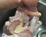 A picture of step 1 of Pollo a La Naranja.