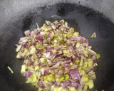 भरवा शिमला मिर्च (bharwa shimla mirch recipe in Hindi) रेसिपी चरण 3 फोटो