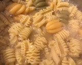 Foto del paso 2 de la receta: Pasta con salsa de queso