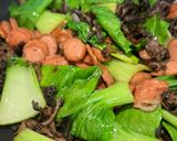 A picture of step 5 of Mushroom stir fry with Bak Choy, Chilies and Sausage.
