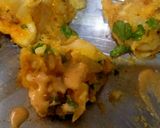 A picture of step 3 of Aloo bonda.