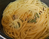 Foto del paso 1 de la receta: Spaghetti con salsa comercial