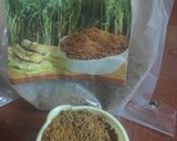 A picture of step 2 of Jaggery Makhana.