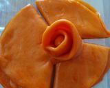 A picture of step 4 of Sweet Rose.