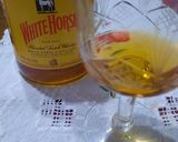 Foto del paso 3 de la receta: Cóctel de whisky con frutillas