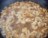 Foto langkah ke 3 dari resep Tumis sawi telur orak arik.
