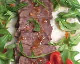 Foto del paso 8 de la receta: Tataki de ternera con puré de batata y aliño de tomate seco y albahaca