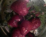 Foto del paso 1 de la receta: Mermelada Fresas con Moras a Mí Manera