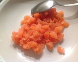 Foto del passaggio 1 della ricetta Tartare di salmone con gazpacho di arance