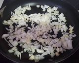 Foto del paso 2 de la receta Fideuá de carne rico rico de la Brigada Espartana