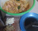 Foto langkah ke 1 dari resep Ayam kecap Simpel.