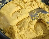 A picture of step 4 of Besan ki burfi.