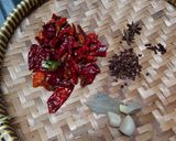 Foto langkah ke 1 dari resep Minyak Cabe.