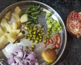 વેજ પૌવા (Veg Pauva Recipe In Gujarati) રેસીપી સ્ટેપ2ફોટો