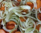 Foto del paso 3 de la receta: Pollo en escabeche Tabasco