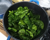 Foto del paso 2 de la receta: Espaguetis con salsa de espinacas