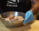 A picture of step 3 of Mongolian chicken wings.