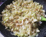 Foto del paso 2 de la receta: Pastel de calabacín y puerro