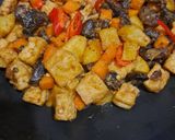 Foto langkah ke 4 dari resep Sambal Goreng Ati Ampela Tahu Kentang dan Wortel.
