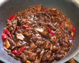 Gambar langkah 3 resipi Daging Rusa Goreng Pucuk Kacang.